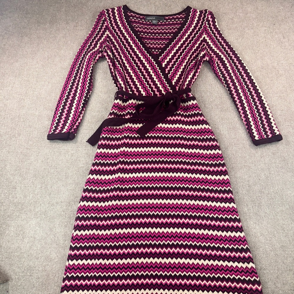 Donna Ricco New York Chevron Zigzag Knit Sweater Wrap Dress Purple Pink XS